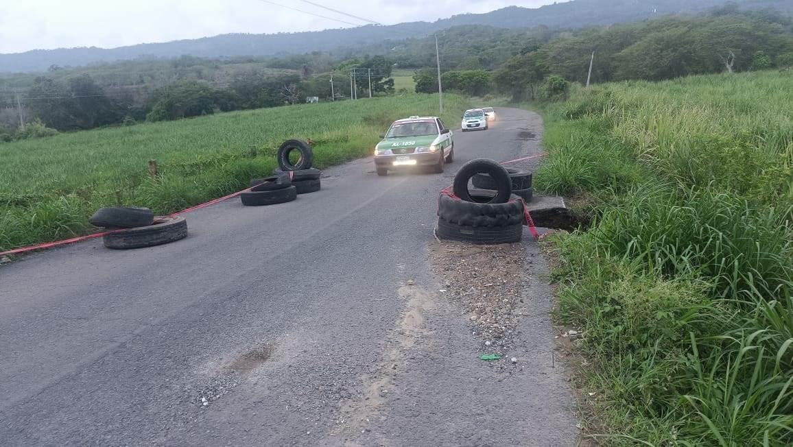 Se Forma Socav N En Carretera Xalapa Alto Lucero Maneja Con Cuidado