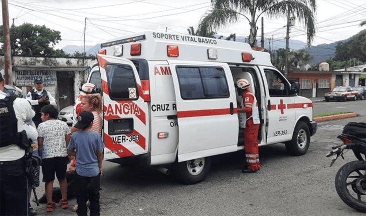 Motociclista atropella a un niño en Orizaba el menor de 6 años resultó