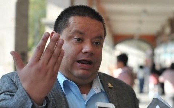 Truena IP contra Hipólito por ´desdén´ ante contingencia