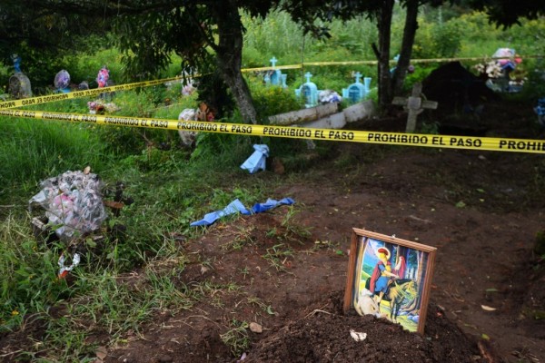 Al menos 500 cuerpos de desaparecidos en Veracruz, en fosas de panteones municipales