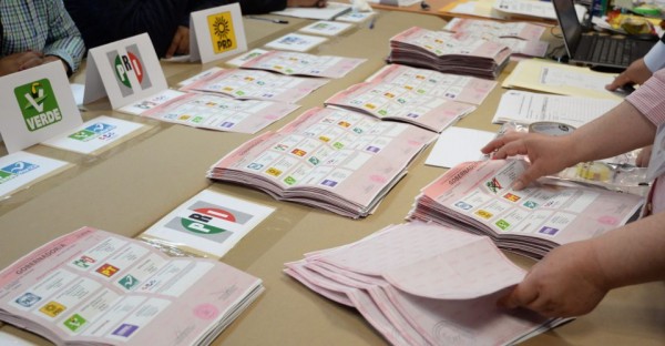 Suspenden cómputo de votaciones en Misantla; tras agresiones, cambian sede a Xalapa