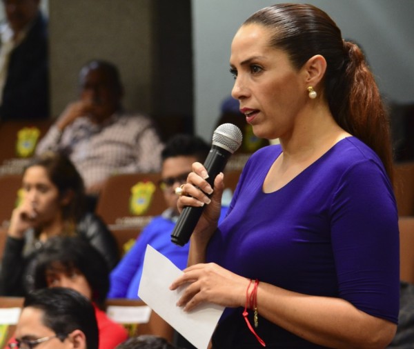 Llama Cinthya Lobato a construir un nuevo pacto social y un nuevo rumbo para Veracruz
