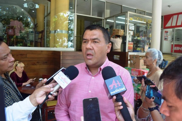 Diputado panista vetado por avalar Ley Nahle se aferra como líder de bancada