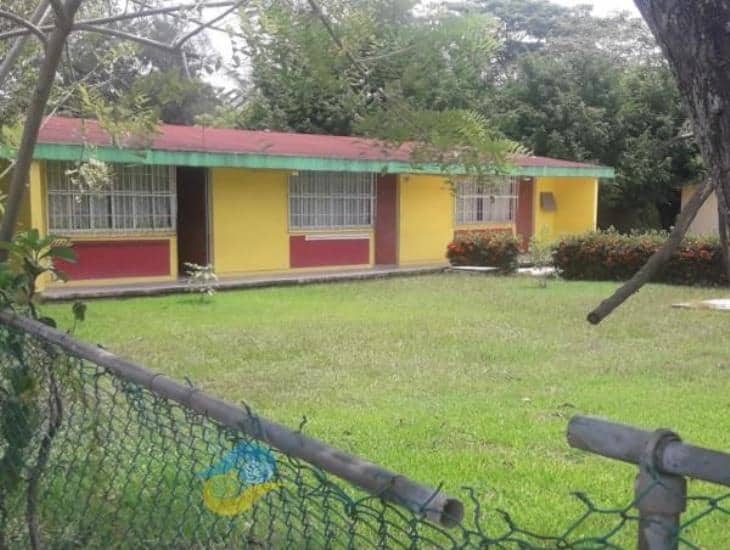 Reportan robos constantes en jardines de niños de Tuxpan