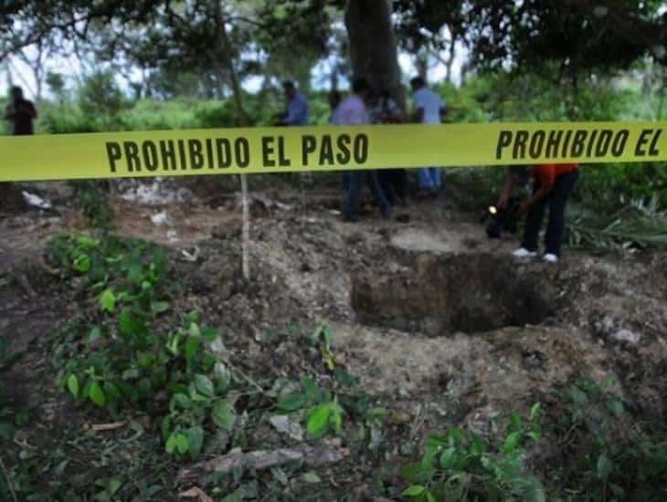 Retoman labores para localizar fosas clandestinas en predio de Pemex, en Papantla