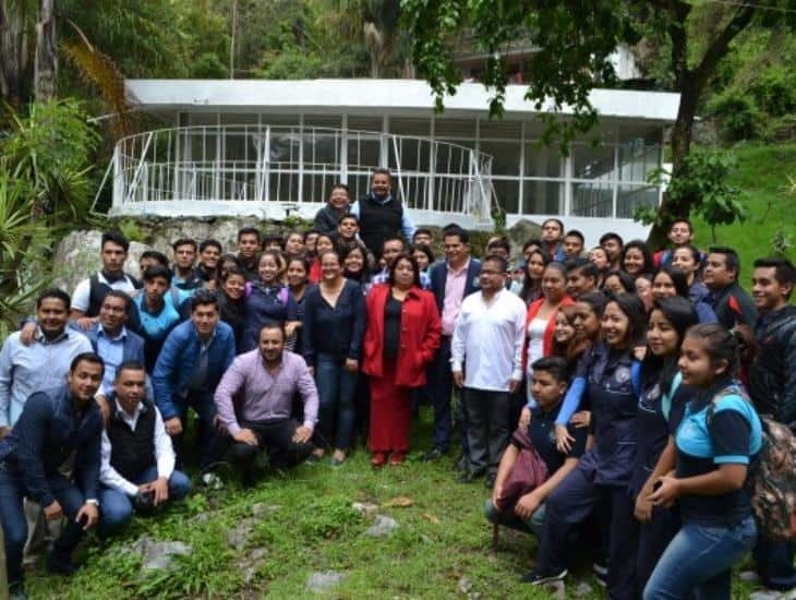 Adeudos en Politécnica de Huatusco; exigen intervención de la SEV
