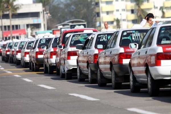 Facilidades a servicio de taxis terminaría con ordenamiento vehicular en Veracruz