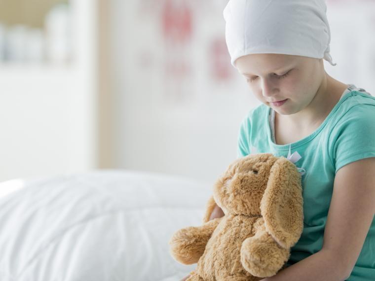 Quimioterapias para niños será por ley; suman 124 mil firmas