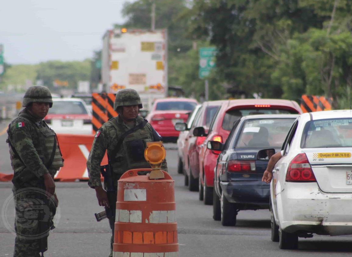 Bajo control militar, vigilancia de carreteras y aeropuertos en Veracruz y 11 estados