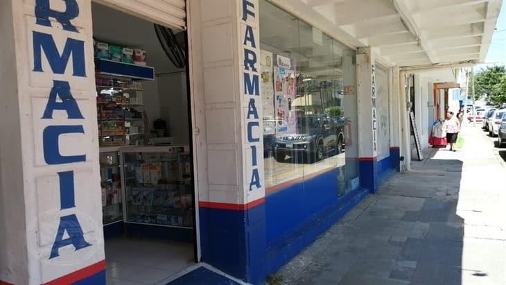 Psicosis por COVID-19 deja sin cubrebocas a farmacéuticas