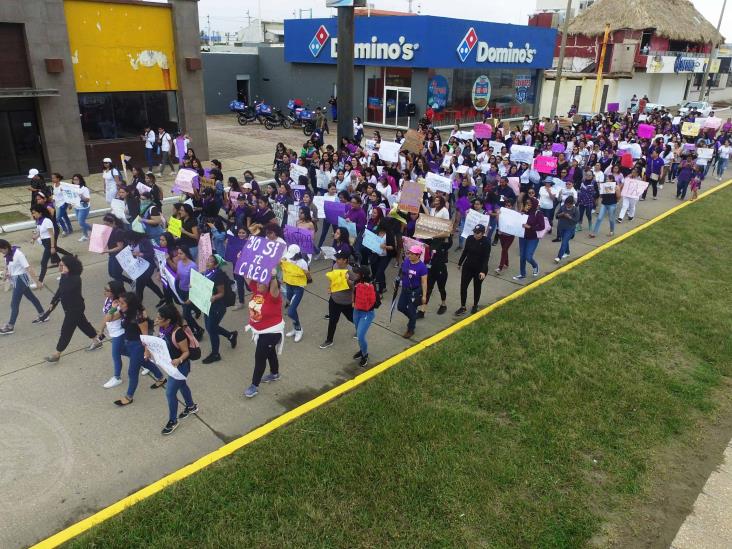 ¡Respétame cabrón!, mujeres de Coatzacoalcos alzan la voz