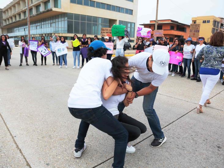 ¡Respétame cabrón!, mujeres de Coatzacoalcos alzan la voz