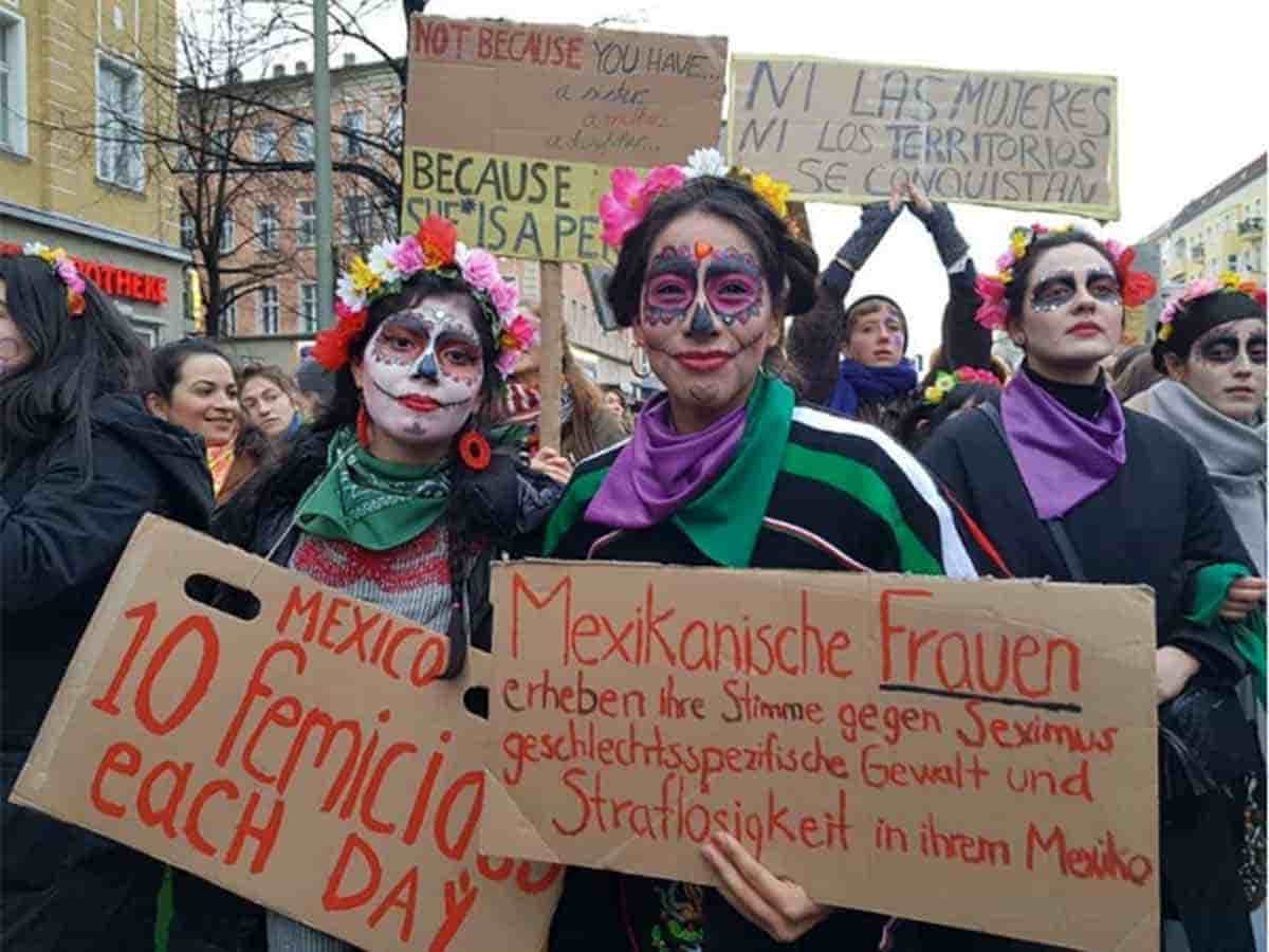 En Alemania mexicanas exigen alto a la violencia