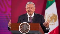 Anuncia AMLO decreto para que adultos mayores vayan a casa con sueldo