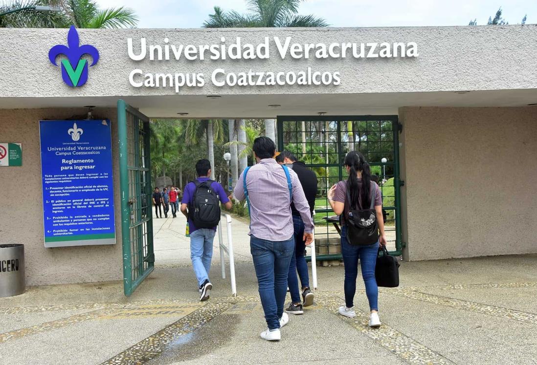 Alumnas de la UV cumplen con sumarse al Paro Nacional