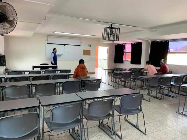 UV resiente ausencia de mujeres en las aulas