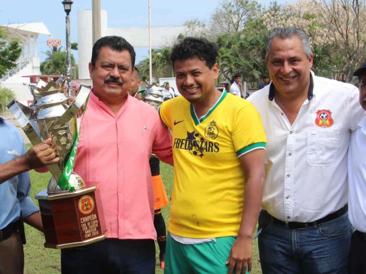 Fredy Stars se corona en el torneo de copa en el futbol de la Liga Municipal