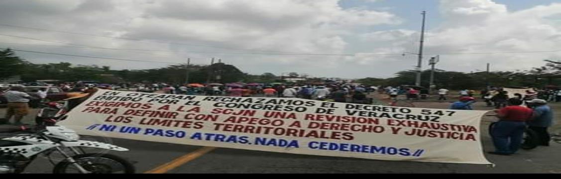 Con marcha y cierre de carretera, oteapenses devolución de La Tina