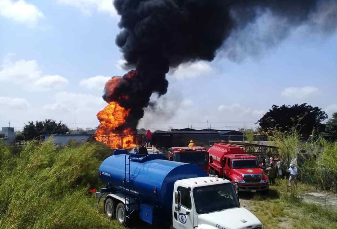 Se incendia una bodega en Tabasco; presumen intento de huachicoleo