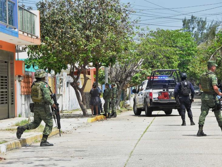 Catean presunta casa de seguridad en Coatzacoalcos