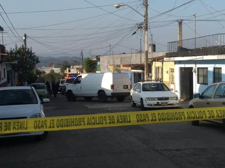 Hombre muere en calles de Xalapa tras sufrir para cardíaco