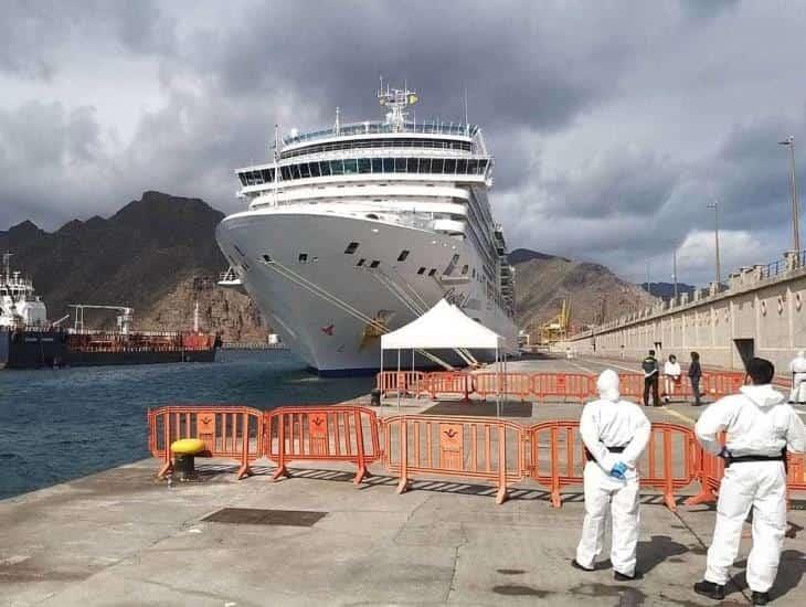 Aislados, 8 veracruzanos en un crucero por coronavirus