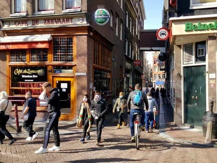 Por coronavirus, compras de pánico de mariguana en Holanda