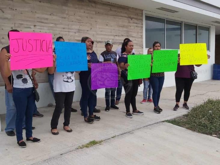 Vecinos exigen justicia para mujer que fue quemada por pareja