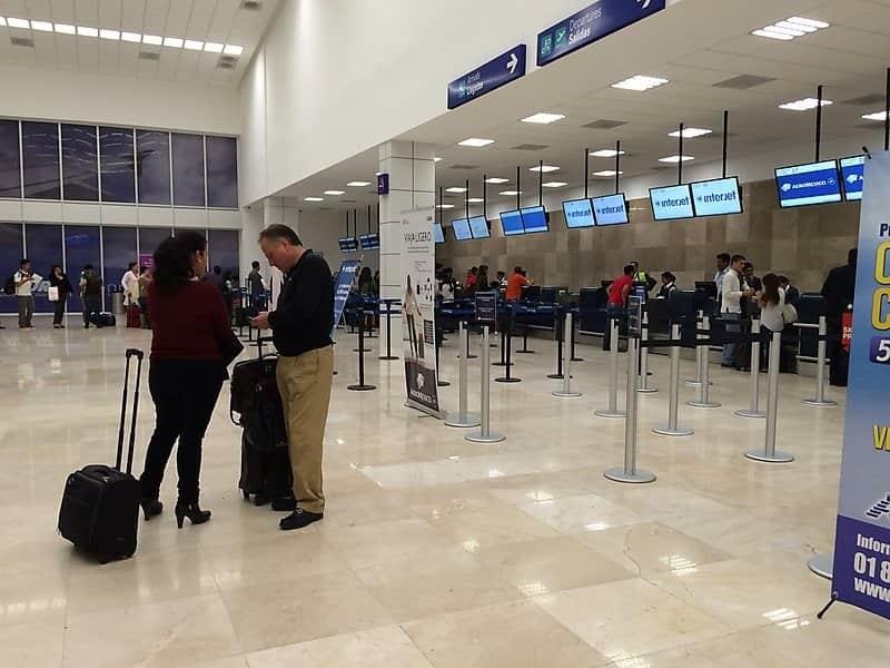 Cancelan vuelos por baja afluencia ante Covid-19