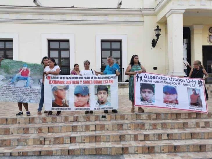 Recuerdan en Papantla a jóvenes desaparecidos por policías municipales