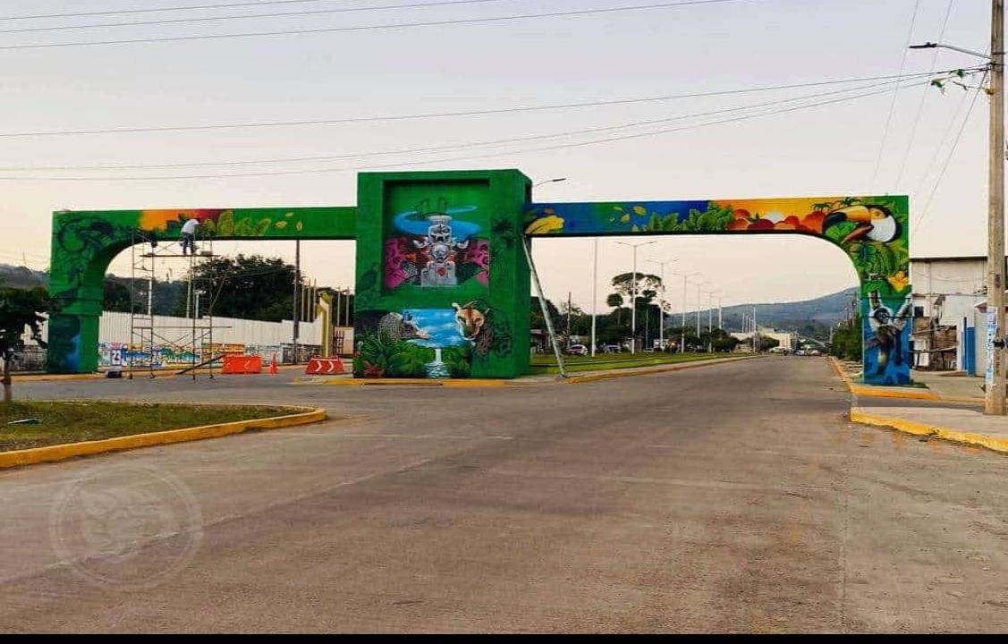 Falso que los accesos a Tatahuicapan vayan a ser cerrados