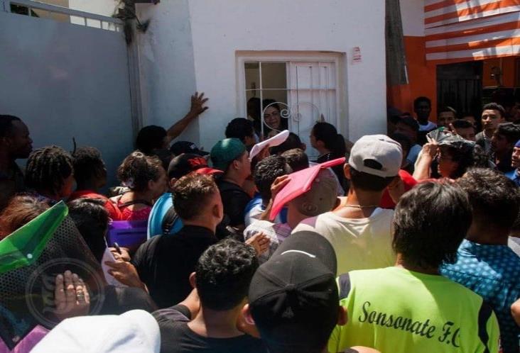 Se amotina en estación migratoria de Tapachula; 14 se fugan