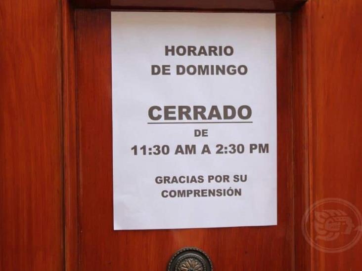 Celebran misa a puerta cerrada en Catedral de Xalapa