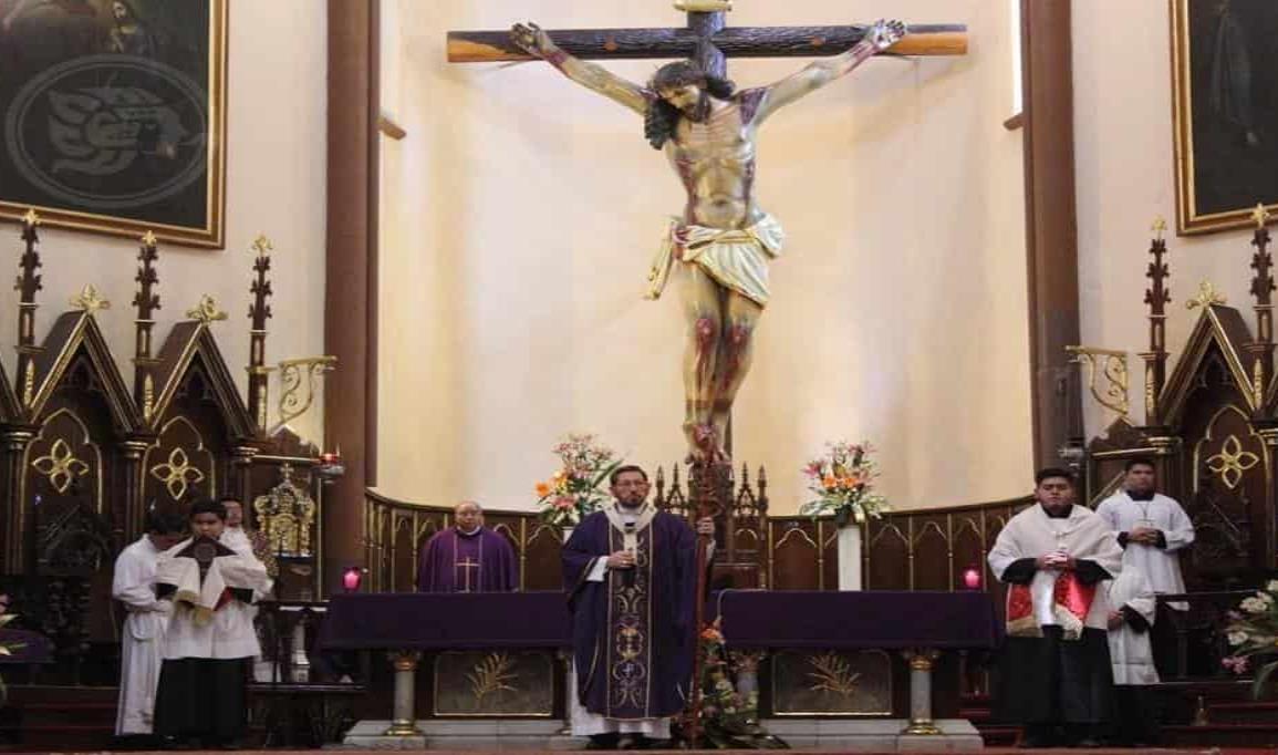 Se reanudan celebraciones eucarísticas en Catedral de Xalapa