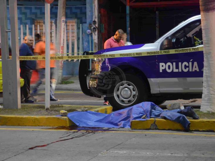 Atropellan a comerciante que pretendía cruzar el bulevar Manuel Ávila Camacho