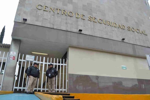 Secretario de CROC aplaude despidos en delegación IMSS Orizaba