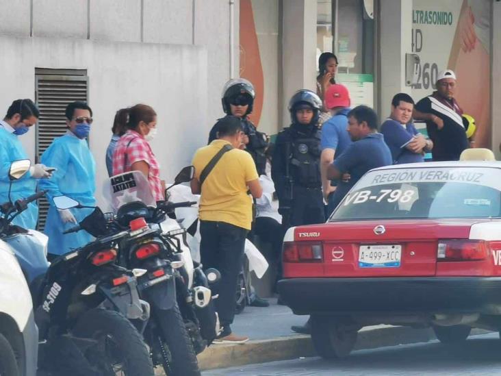 Fallece hombre de la tercera edad en las afueras de una clínica en Veracruz