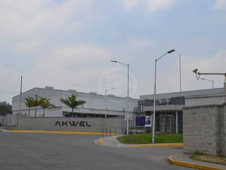 Planta Akwel detiene operaciones en el centro de Veracruz