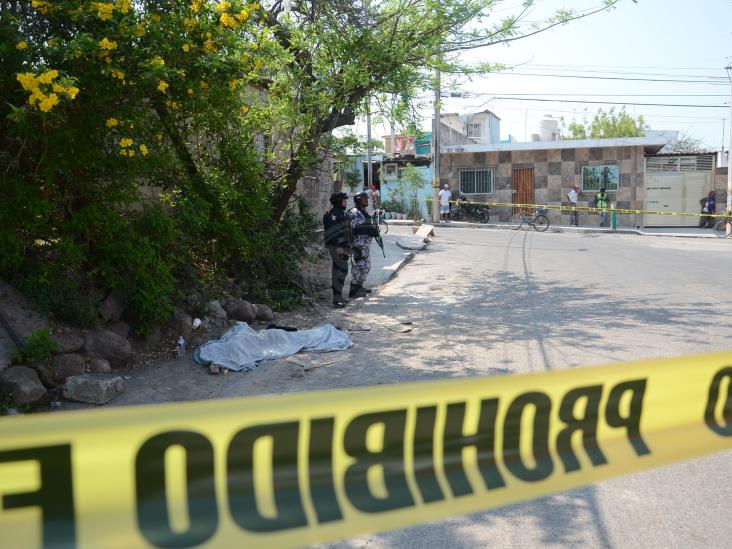 Encuentran a hombre muerto en calles de Veracruz