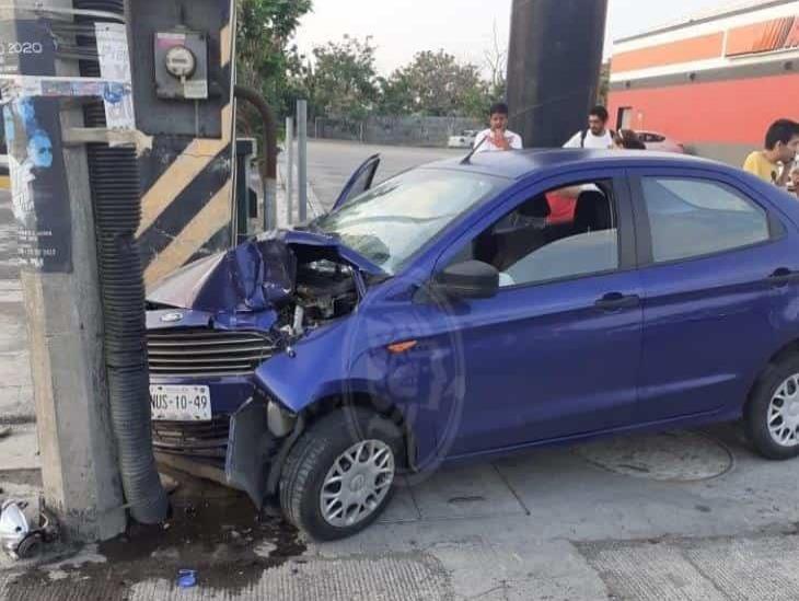 Fatal accidente en calles de Veracruz deja solo daños materiales