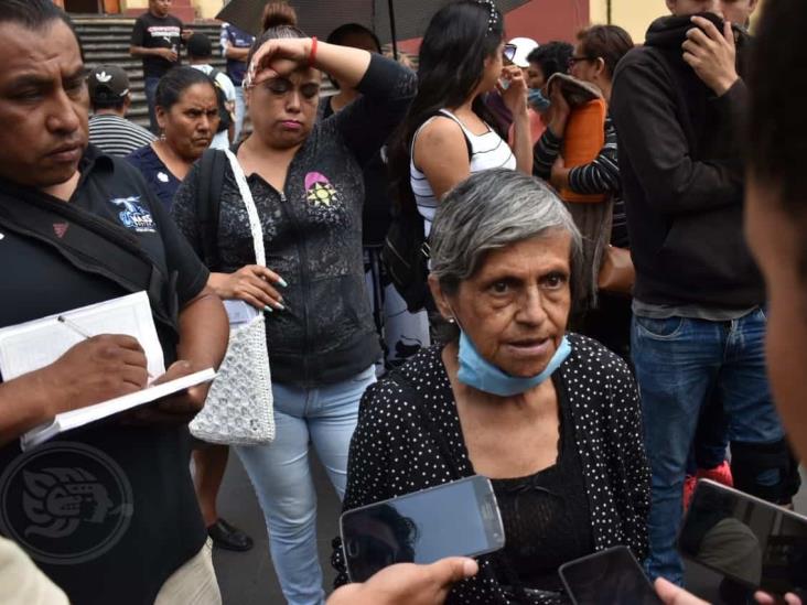 Vendedores ambulantes claman apoyo en Xalapa; reportan pérdidas de 90%