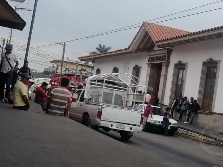 Protestan ante Fiscalía regional de Córdoba para exigir liberación de taxista