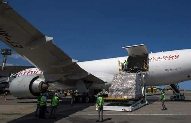 Sale vuelo rumbo a China para traer insumos médicos