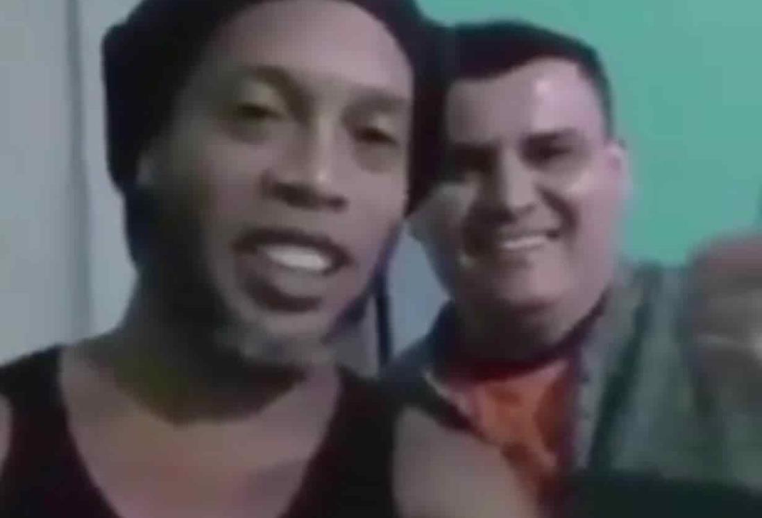 Ronaldinho manda mensaje tras un mes de prisión