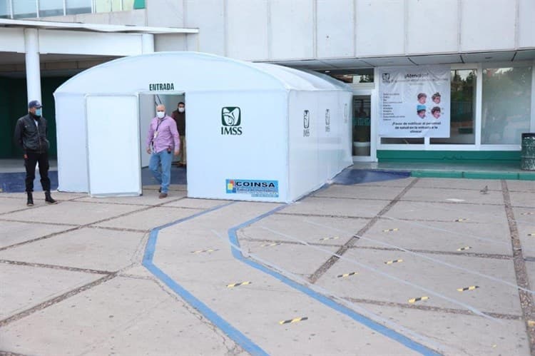 Instala IMSS túnel sanitizador en Chihuahua