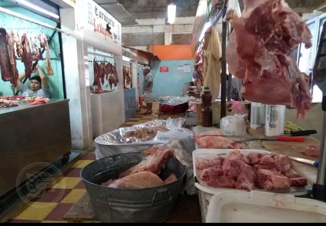 Venta de carne roja por los suelos en Cosoleacaque