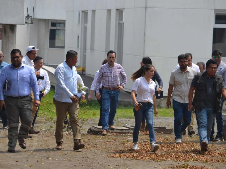 Gobernador de Veracruz recorre Hospital Psiquiátrico en Orizaba