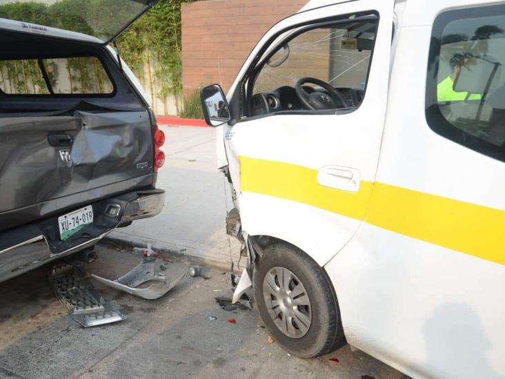 Se registra fuerte accidente en calles céntricas de Veracruz; deja una persona herida