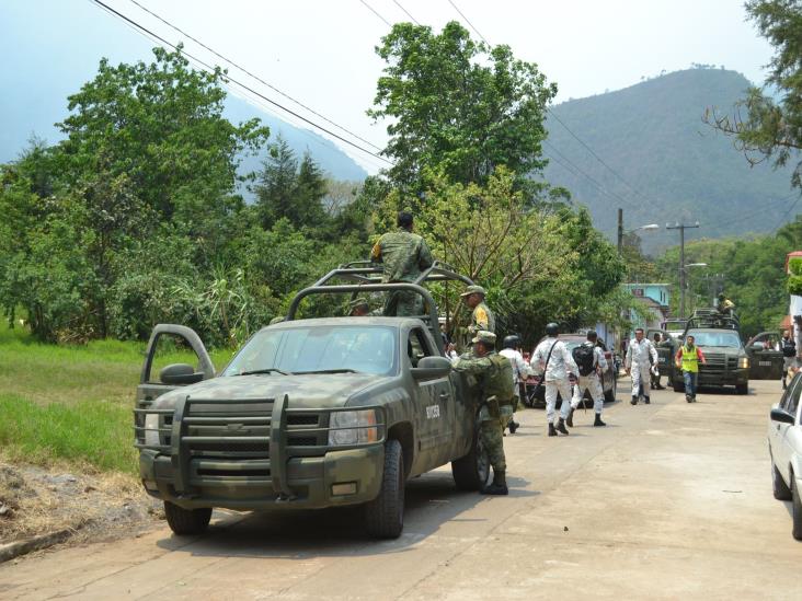 Continúan labores contra incendio en San Andrés Tenejapan