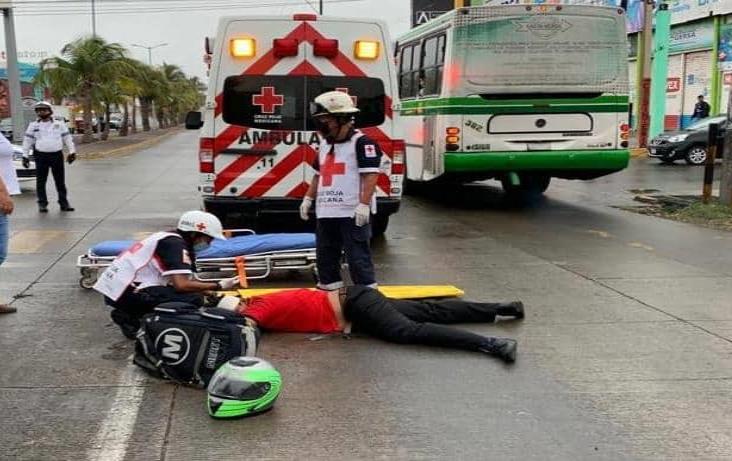 Derrapa motociclista sobre la avenida Ejército Mexicano